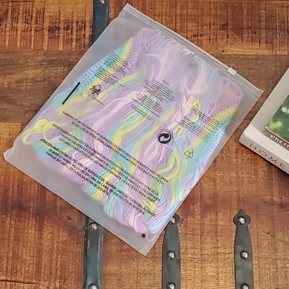 🌈 Rainbow Fringe Crocheted Bikini Top 🌈 - Picture 5 of 12